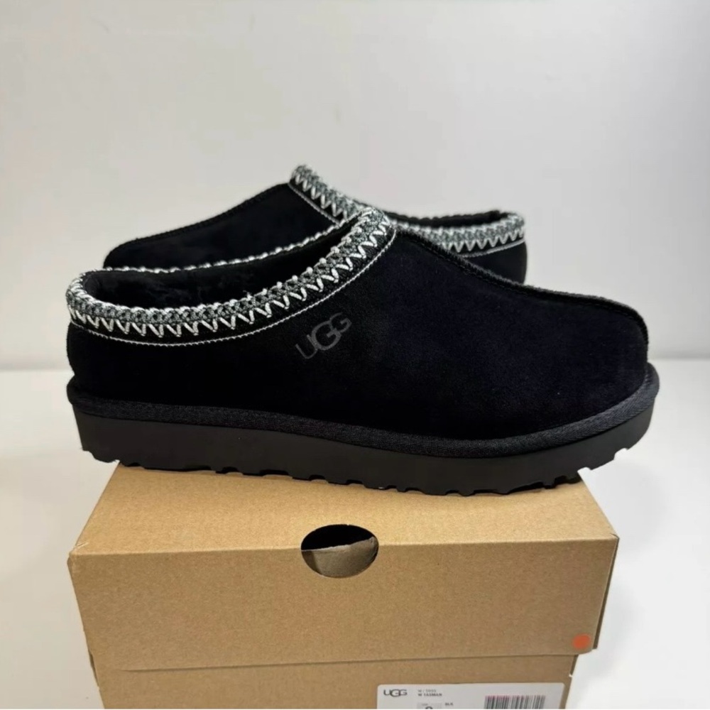 NEW Ugg Womens Tasman Black Slipper - Size 9W - Sheepskin Suede Clog Mule